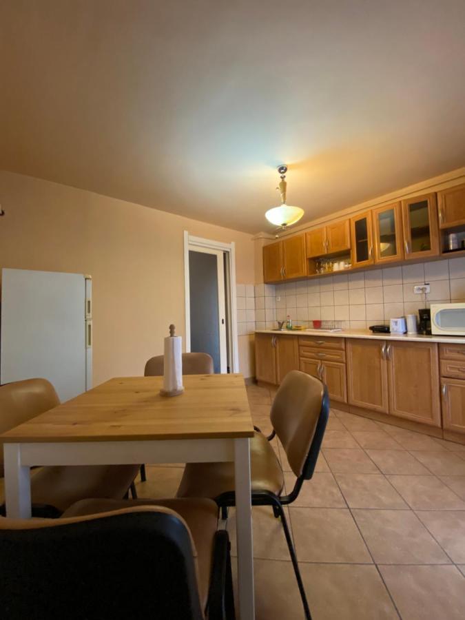 Apartament Leya Apartment Deva Bagian luar foto